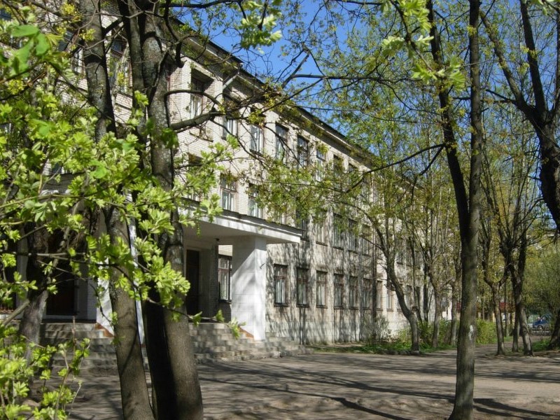 Фотография школы.